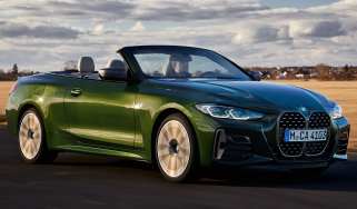 BMW M440i xDrive Convertible - front 3/4